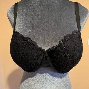 Victoria Secrets Black Uplift bra Sz 38D